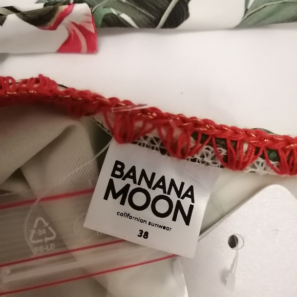 Brand new bikini (banana moon) from Victoria secret. - Picture 9 of 9